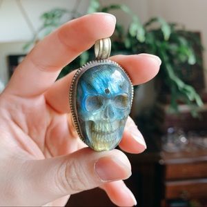 Labradorite Skull